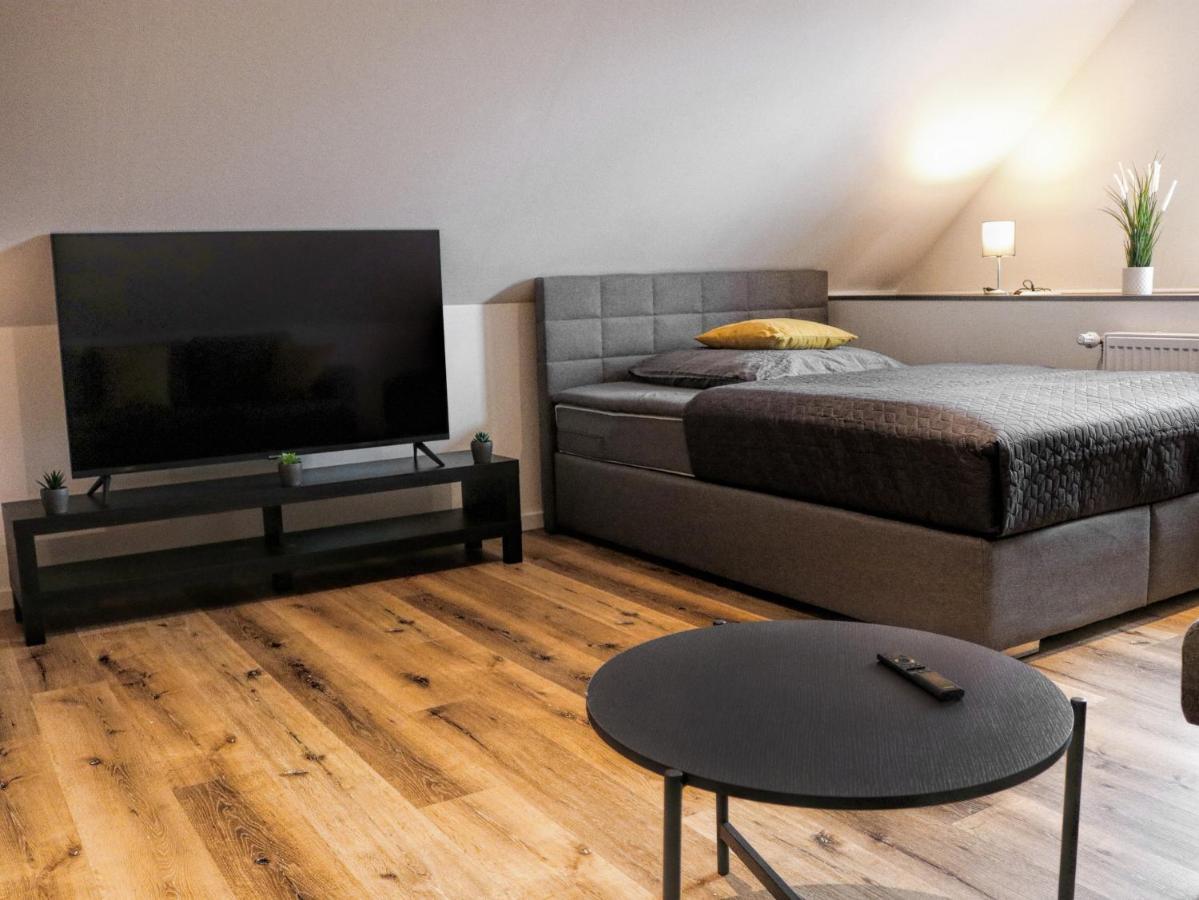 Lightplace • Groessere Gruppen • 4 Einzelzimmer • Boxspring • Smart Tv • Biergarten • Restaurant Braunschweig Exterior foto